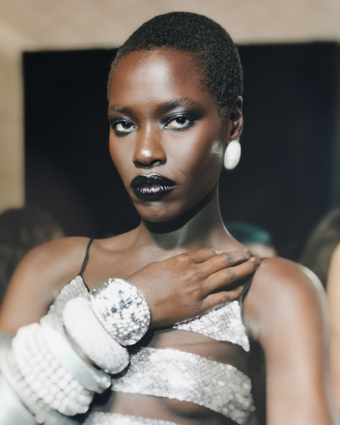 goth makeup at Schiaparelli Couture